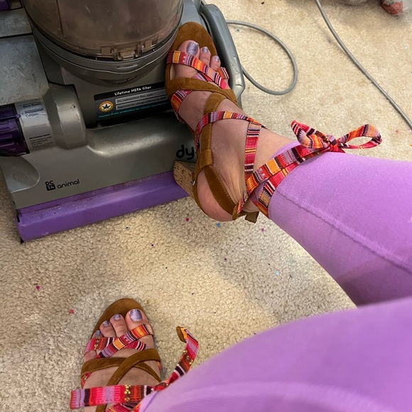 THE CUTEST GUESS CHUNKY HEELS TIE UP LACE BALLERINA SUMMER RIBBON TAN CORK 9 EUC - Picture 14 of 16